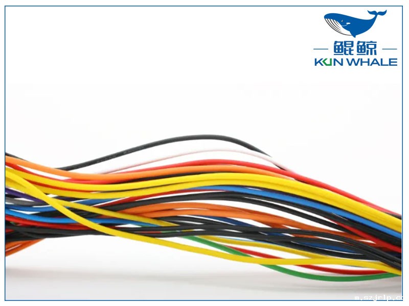 你知道哪些情况下需要更换<i style='color:red'>家用电线</i>吗？